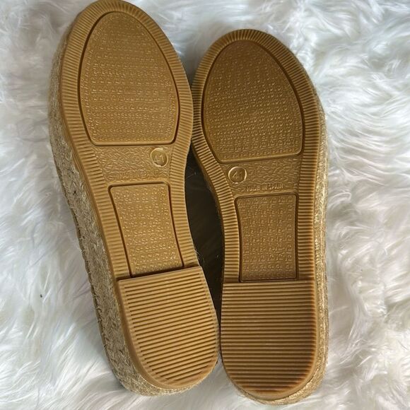 Brand new summer slip ons - Picture 6 of 8